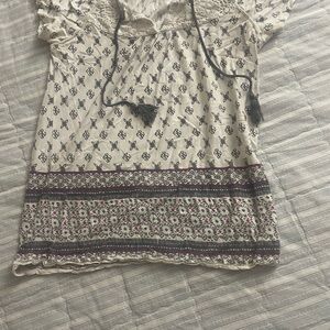Vintage America Gray and White Textured Top